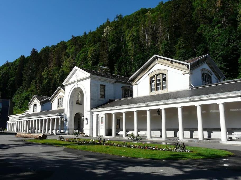 Charmant T3 A Bagneres-De-Luchon Экстерьер фото